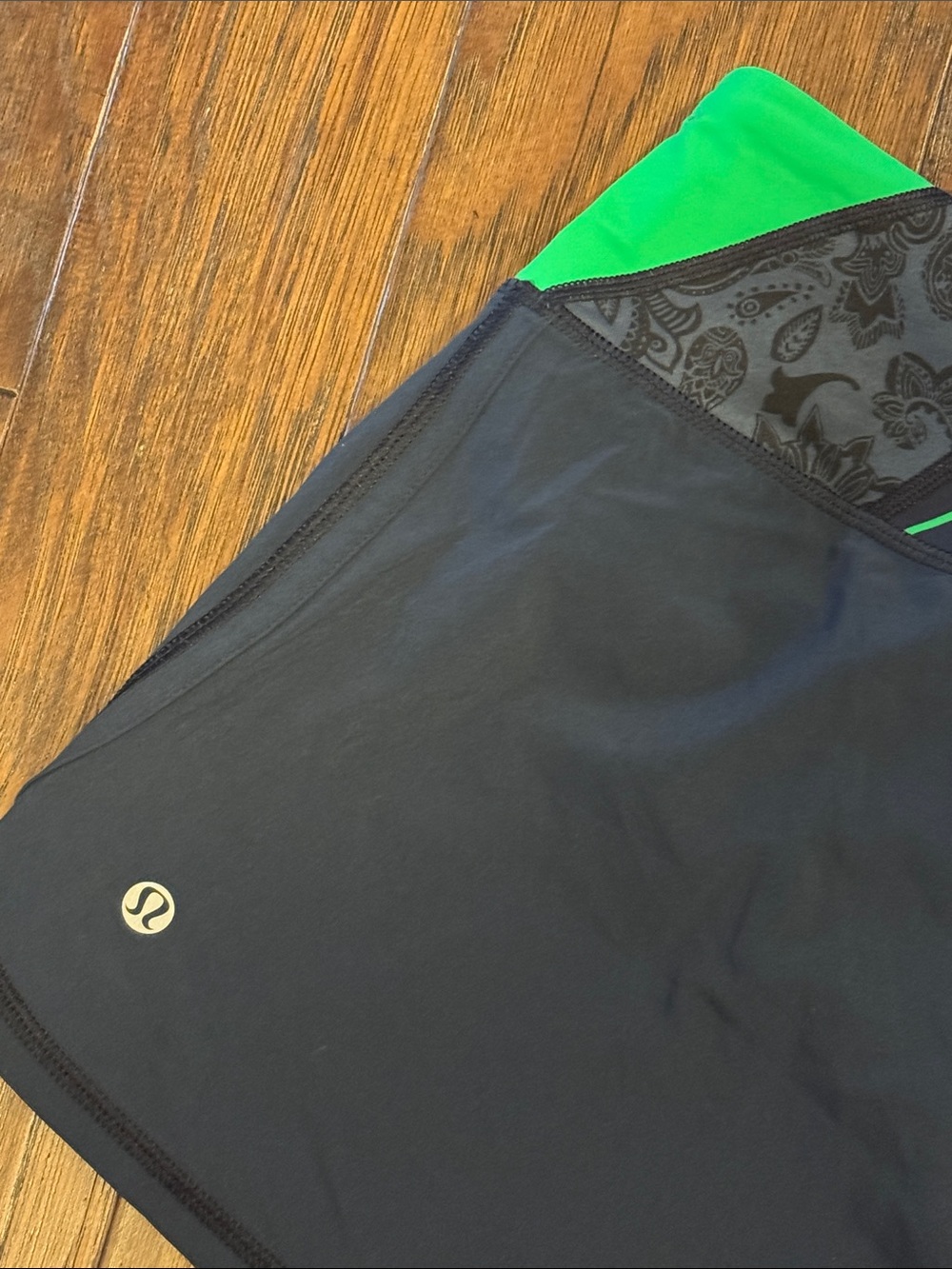 💚Lululemon Cute Shorts💚 - Picture 5 of 8